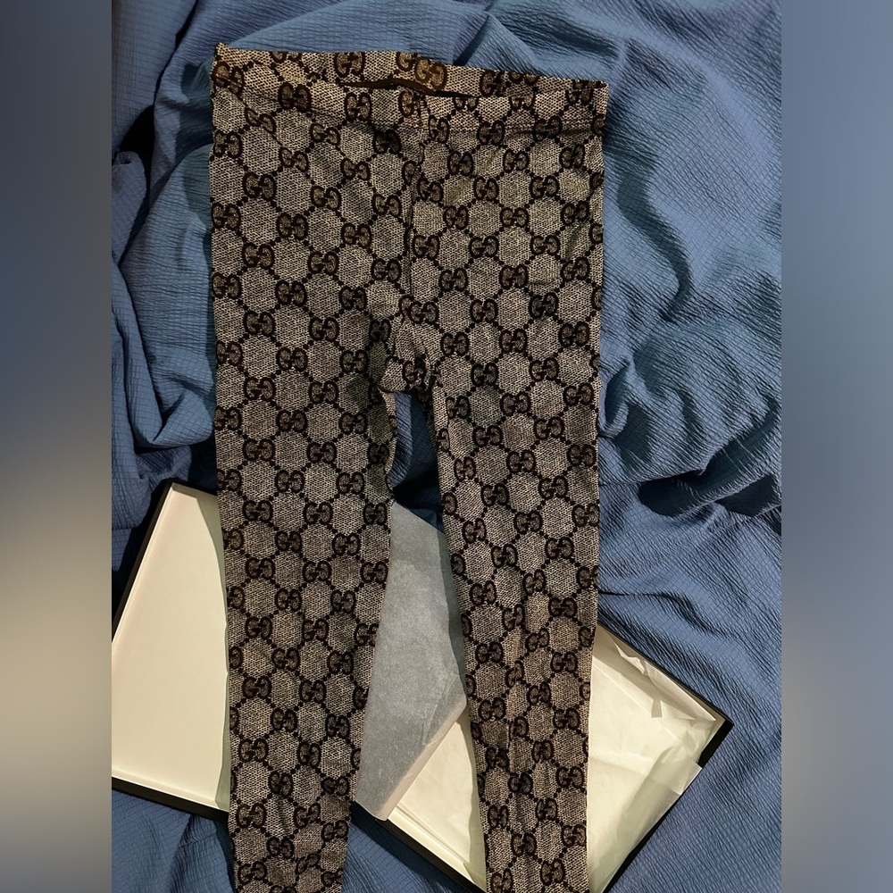Used/great condition authentic Gucci tights